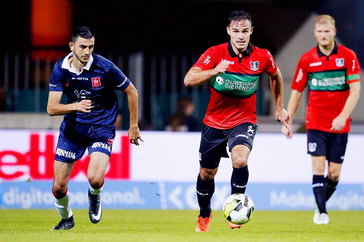 波于防守端 波于防守端